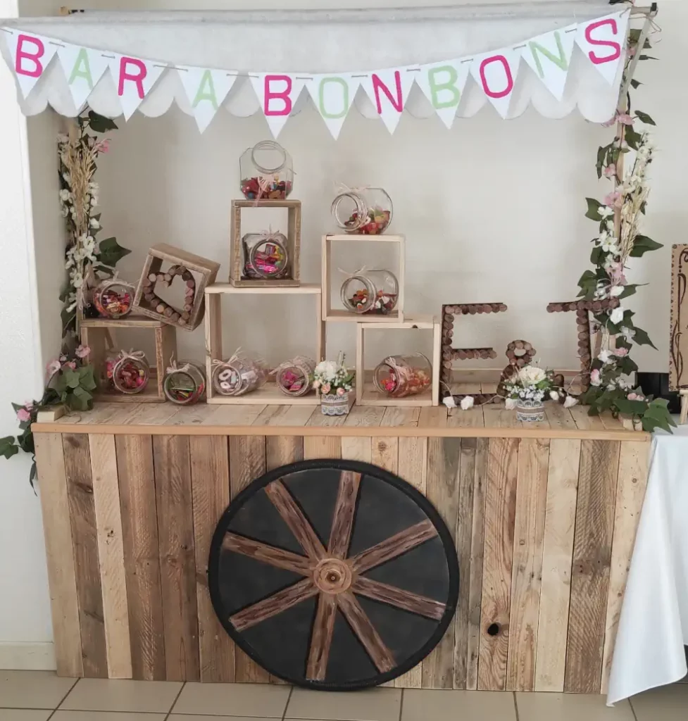 Bar bois à bonbons artisanal adaptable, à louer